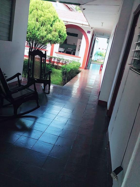 Cipres Guest House Leon Exterior photo